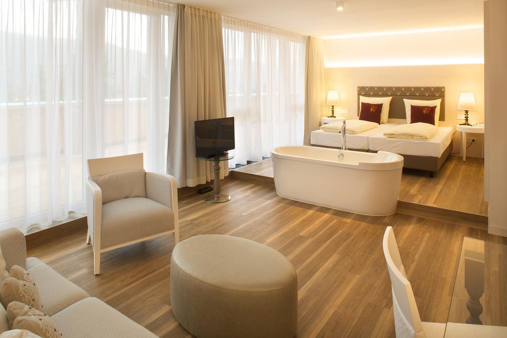 Hotel Baeren Titisee Eksteriør billede